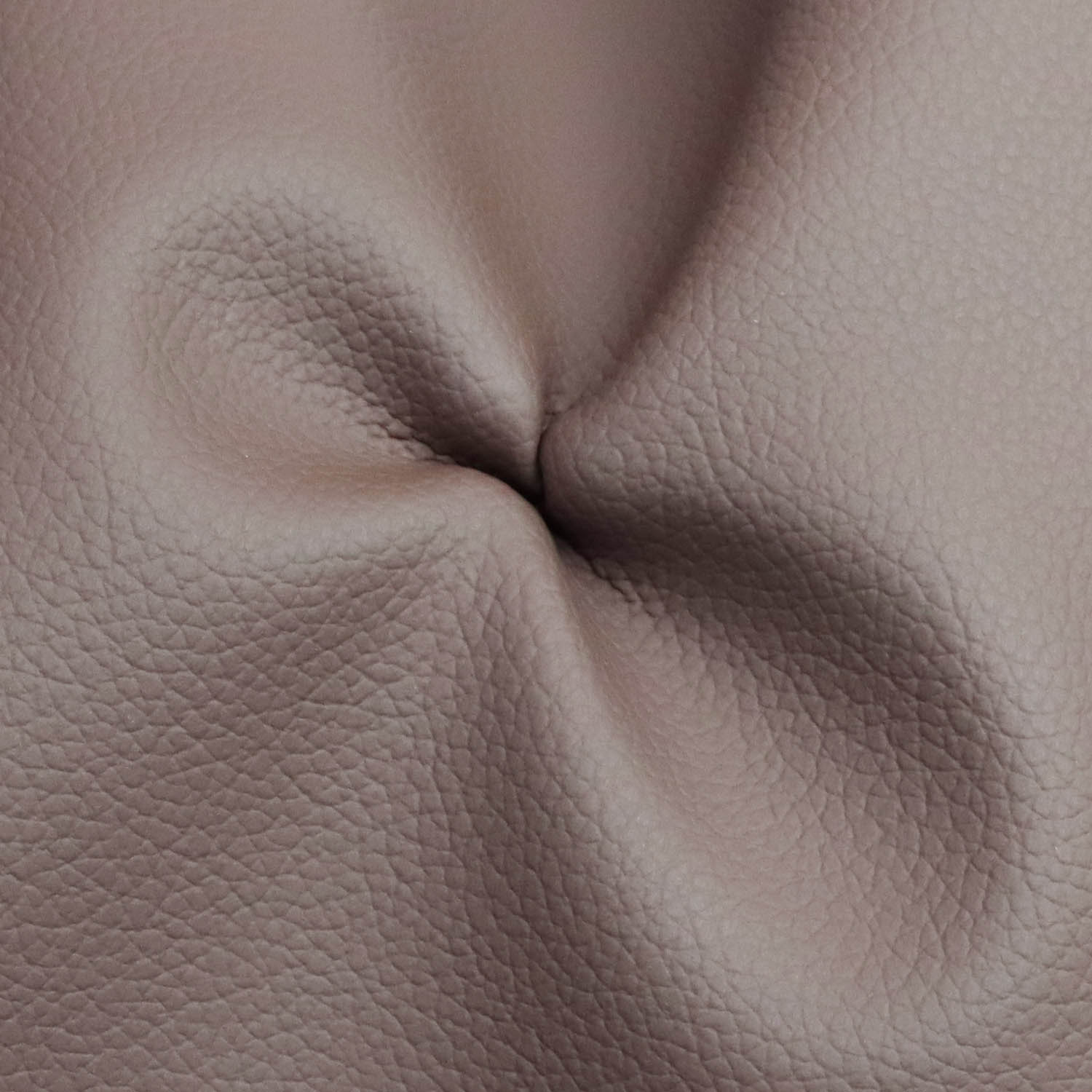 Το Zhigao Leather Factory λανσάρει αναβαθμισμένη σειρά από συνθετικό δέρμα αυτοκινήτων για την παγκόσμια αγορά εσωτερικού οχήματος